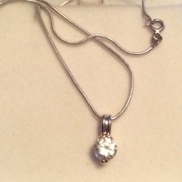 20” Silver Chain w/Clear Color Stone 👀💍 - Picture 2 of 6